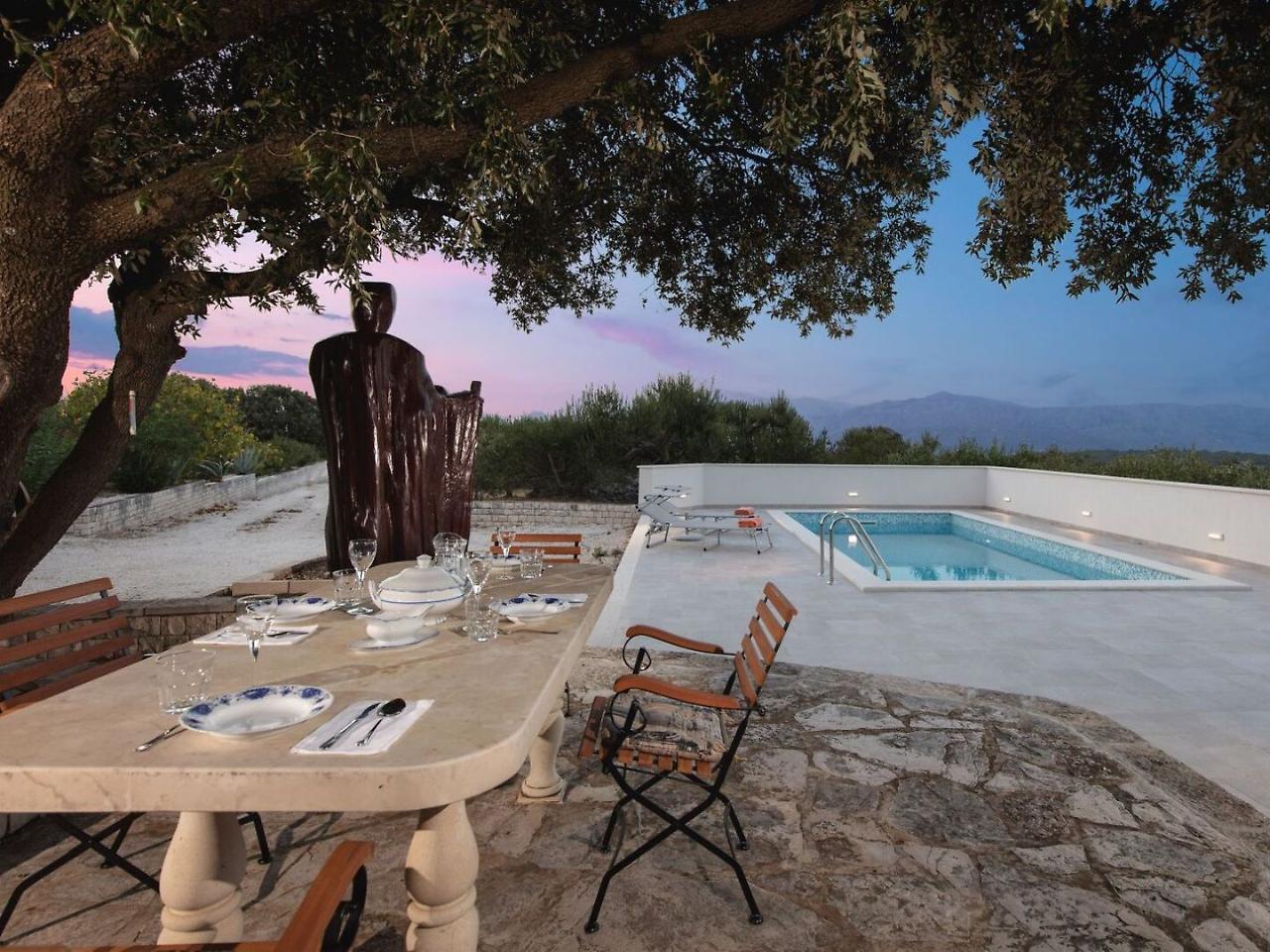 Villa Dubrava Tranquil Retreat Nestled In An Olive Grove For Serene Escapes Pucisca Exterior foto